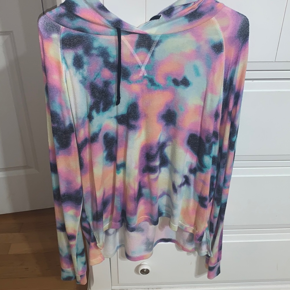Multicolored lightweight sweater